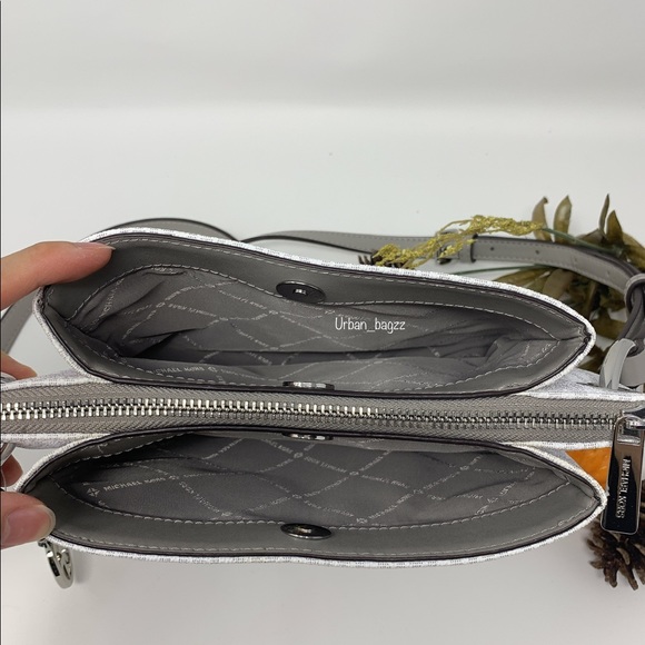 Michael Kors Nicole Triple Compartment Crossbody - Picture 6 of 12